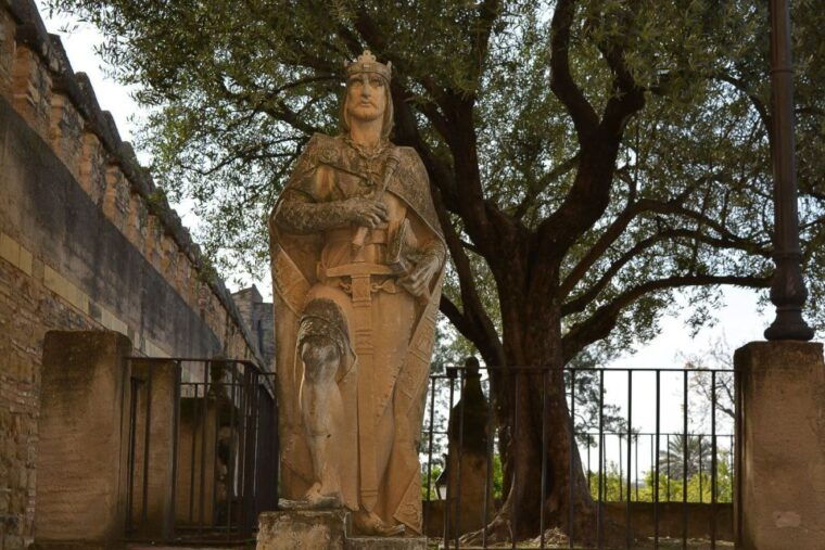 cordoba-gardens-fortress-of-catholic-monarchs-guided-tour
