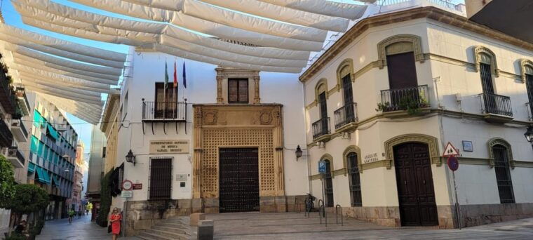 cordoba-mid-morning-walk-small-groups-native-english