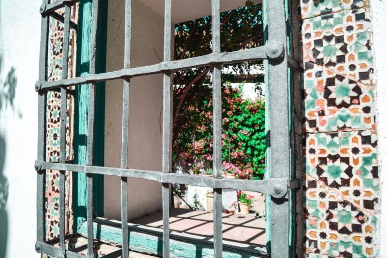 cordoba-patios-and-viana-palace-tour