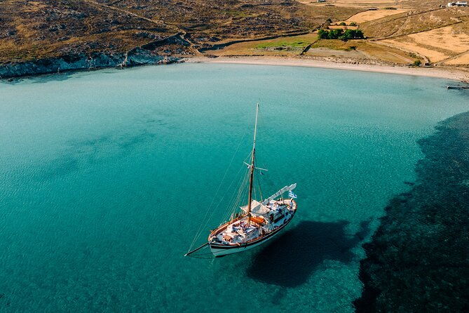 corfu-sunset-cruise-on-a-traditional-wooden-sailing-yacht