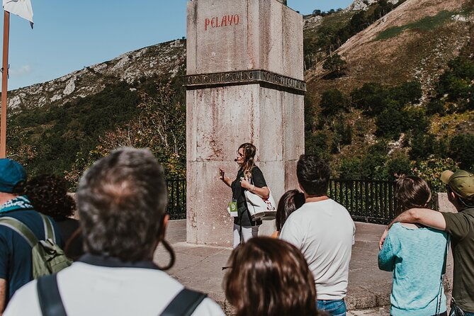 covadonga-lakes-sanctuary-and-cangas-de-onis-from-santander