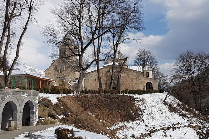 day-trip-to-lake-sevan-dilijian-old-dilijan-haghartsin-monastery