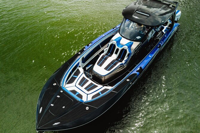 deluxe-cartagena-private-boat-for-12-people