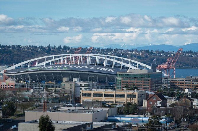 departure-private-transfer-seattle-to-seattle-airport-sea-in-luxury-van