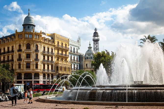 discover-valencias-most-photogenic-spots-with-a-local