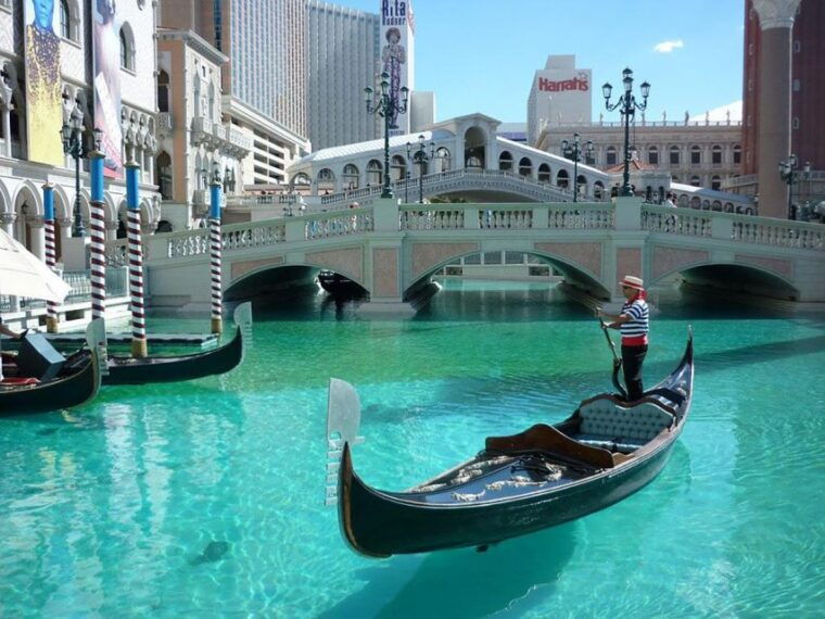 discover-venice-morning-san-marco-campo-formosa-gondola