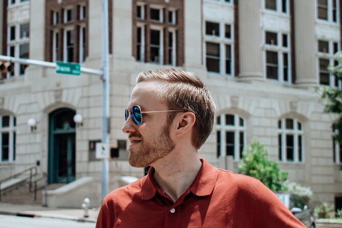 downtown-austin-photo-shoot-walk