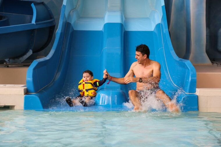 east-rutherford-dreamworks-indoor-water-park-entry-ticket