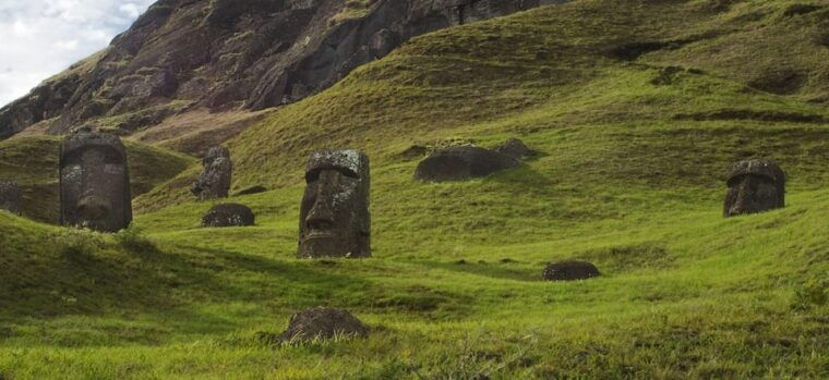 easter-island-moai-full-day-private-tour