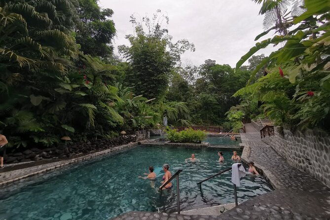 ecotermales-hot-springs-arenal-volcano-full-day-from-san-jose