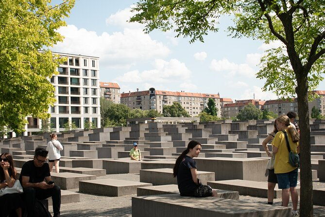 exclusive-berlin-highlights-private-walking-tour