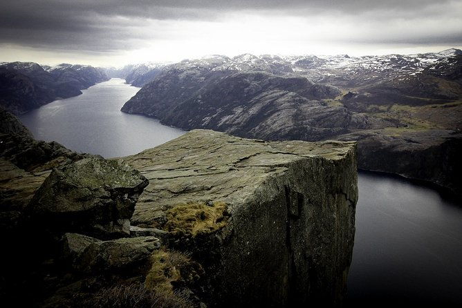 experience-the-magnificent-lysefjord-pulpit-rock-join-in-tour-from-stavanger
