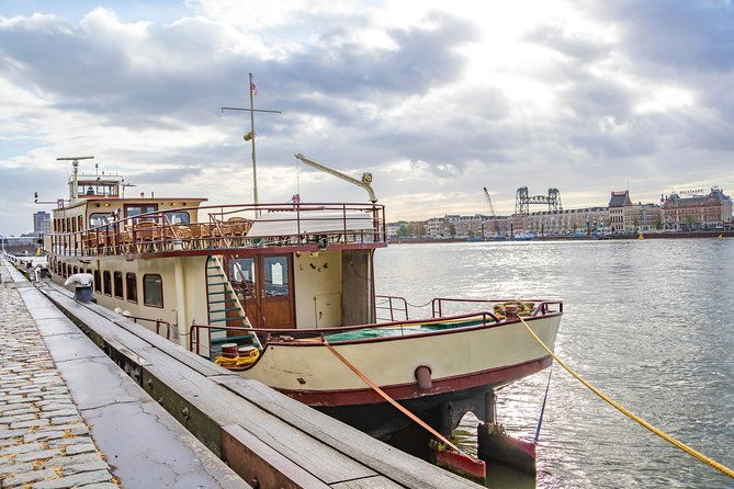 explore-the-instaworthy-spots-of-rotterdam-with-a-local
