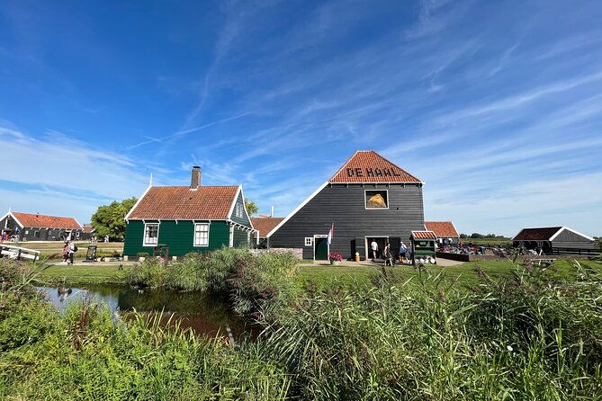 explore-the-windmills-self-guided-walking-tour-on-zaanse-schans