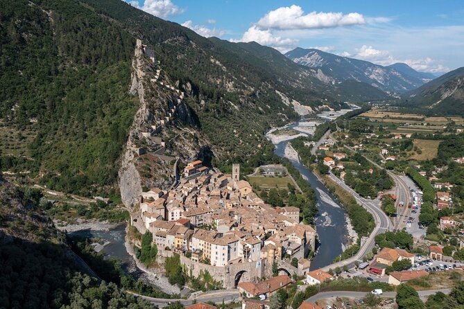 fabulous-red-canyon-and-entrevaux-private-full-day-tour