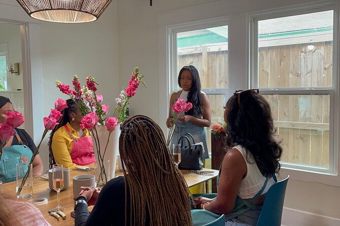 floral-workshop-at-bloom-and-gather-houston