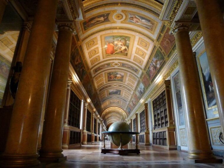 fontainebleau-palace-private-guided-tour-with-ticket