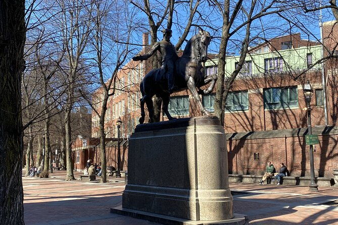 freedom-trail-walking-tour-in-boston