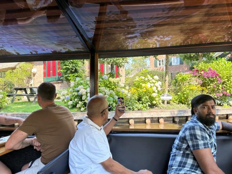 from-amsterdam-transfer-to-giethoorn