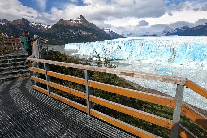 from-el-calafate-perito-moreno-walkways-optional-boat-tour