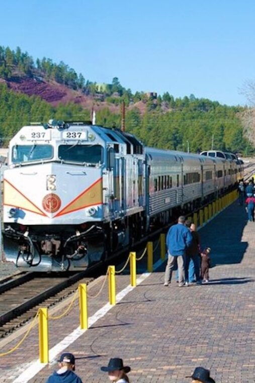 from-flagstaff-grand-canyon-railroad-full-day-guided-tour