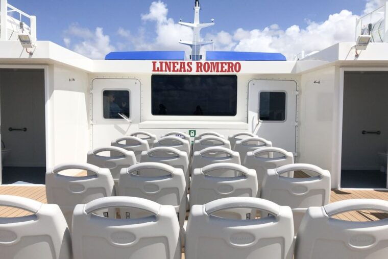 from-fuerteventura-lanzarote-volcano-and-wine-region-tour