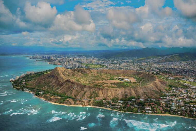 from-honolulu-complete-oahu-island-helicopter-tour