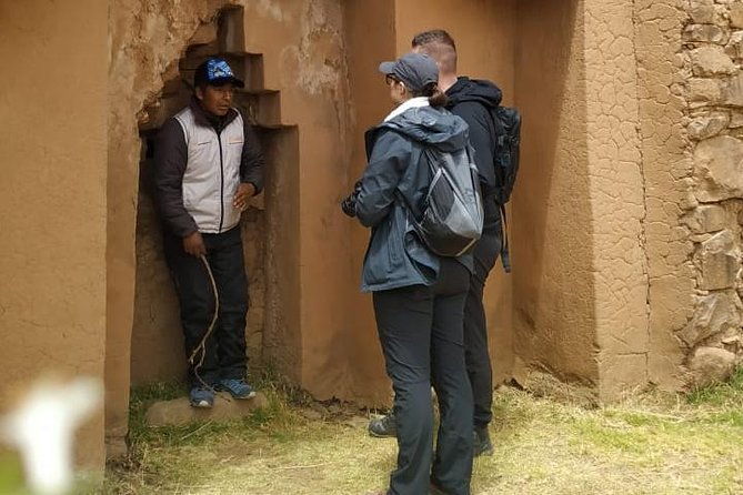 from-la-paz-titicaca-lake-sun-island-by-bus-round-trip