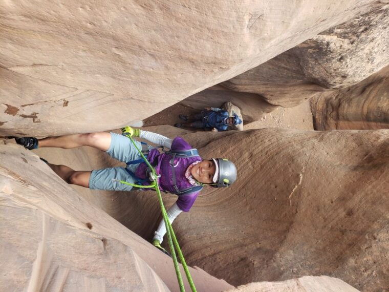from-moab-half-day-canyoneering-adventure-in-entrajo-canyon