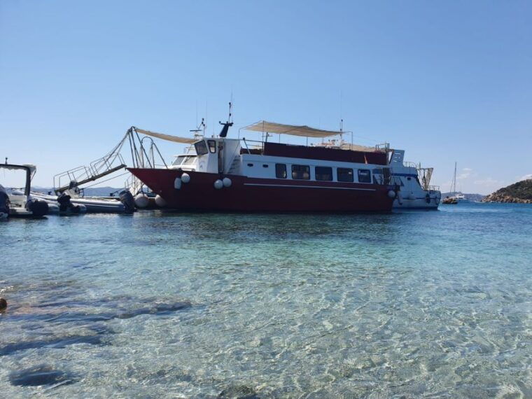 from-palau-la-maddalena-archipelago-boat-tour-with-pasta