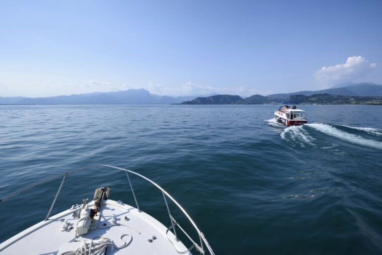 from-peschiera-south-coast-lake-garda-cruise-to-sirmione