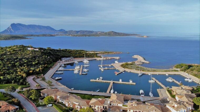 from-san-teodoro-snorkeling-in-tavolara-and-molara