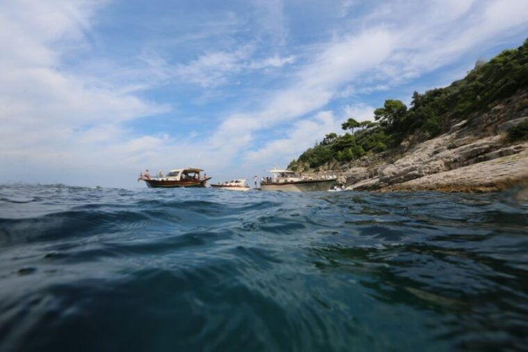 from-sorrento-full-day-boat-cruise-to-capri