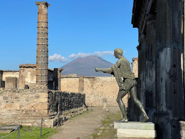 from-sorrento-pompeii-vesuvius-tour-small-group