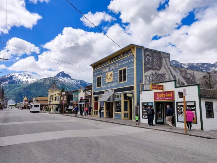from-whitehorse-skagway-day-trip