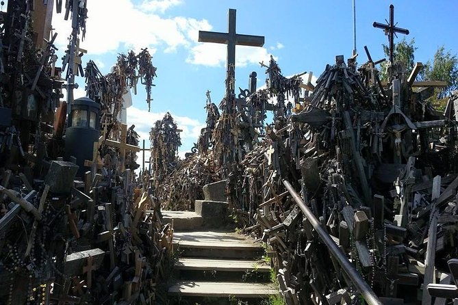 full-day-tour-to-the-hill-of-crosses-and-rundale-palace-in-latvia-from-vilnius