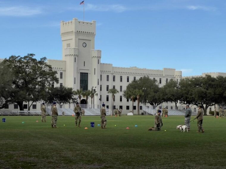 get-out-of-town-lighthouses-beaches-and-forts-tour