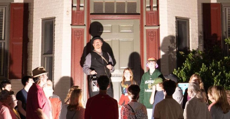 gettysburg-history-and-haunts-family-friendly-ghost-tour