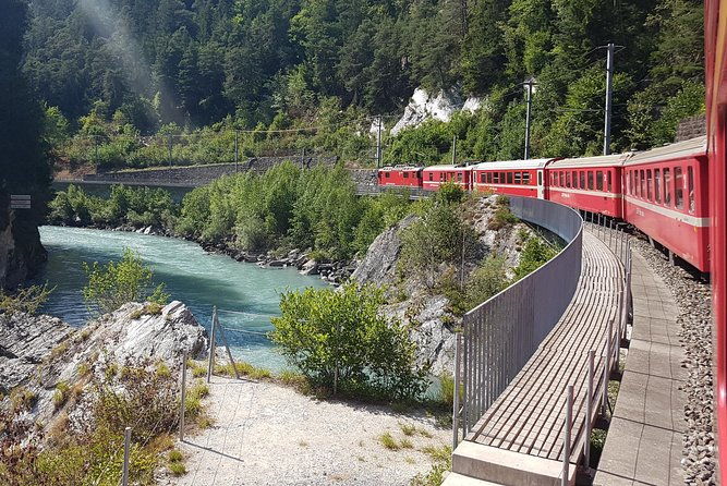 glacier-express-panoramic-train-round-trip-in-one-day-private-tour-from-bern