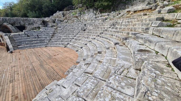 guide-and-transpot-tours-in-saranda-albania