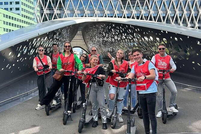 guided-e-kickscooter-tour-the-big-five-of-antwerp