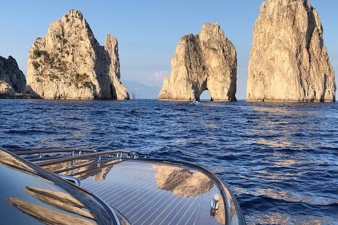 half-day-around-capri-by-rivarama-44-speedboat