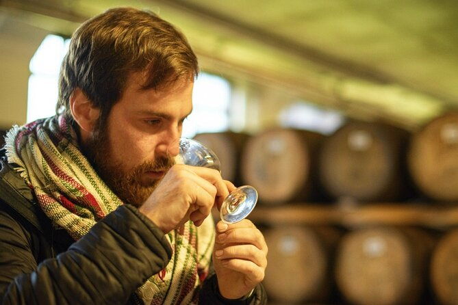 highlands-lowlands-whisky-distillery-private-tour-tasting