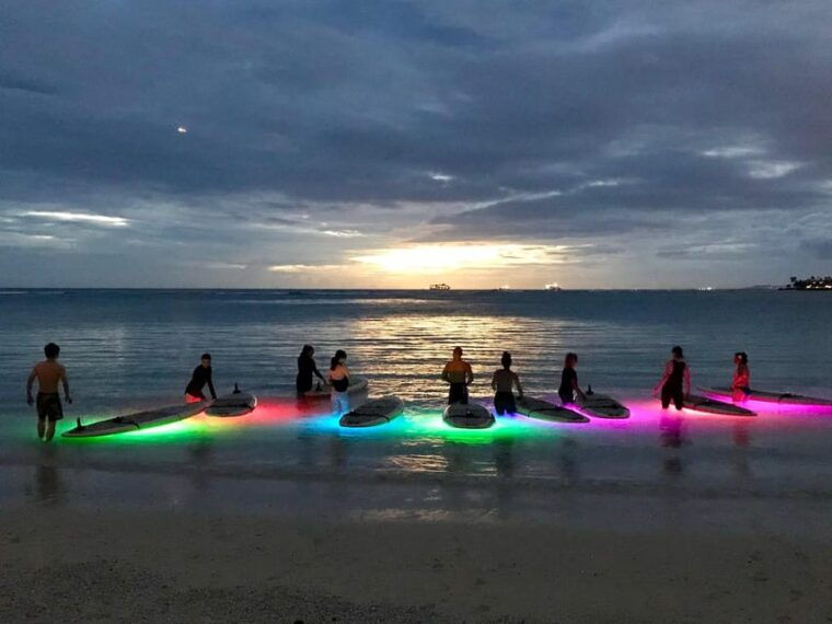 honolulu-night-sup-yoga-class