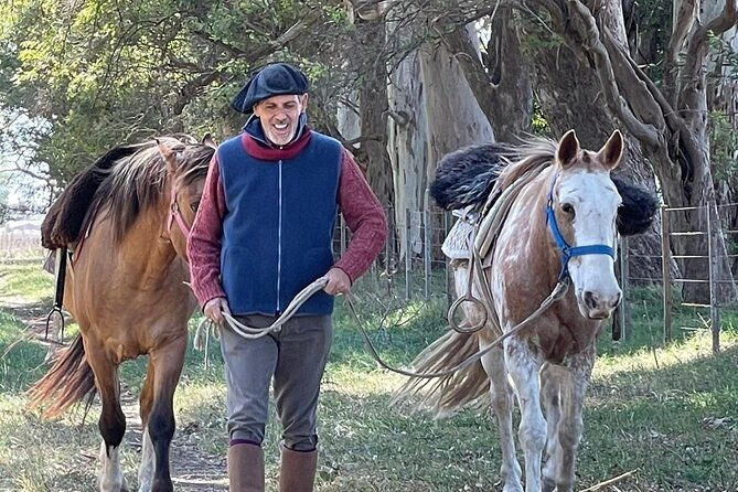 horseback-riding-experience-in-carlos-keen
