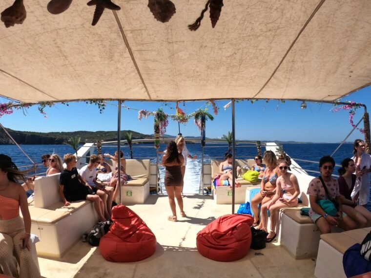 ibiza-boat-trip-to-margaritas-islands-and-aquarium-ticket
