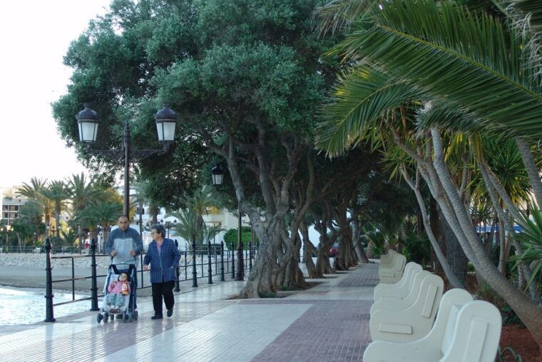 ibiza-full-day-excursion-and-visit-to-a-hippy-market