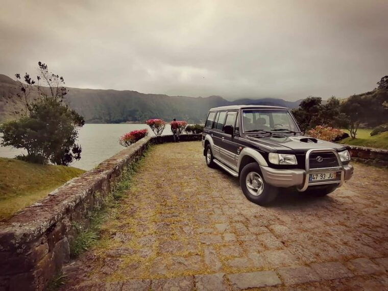 idyllic-full-day-west-twin-fire-lakes-by-suv