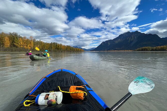 introduction-to-packrafting-knik-glacier-hike-and-float
