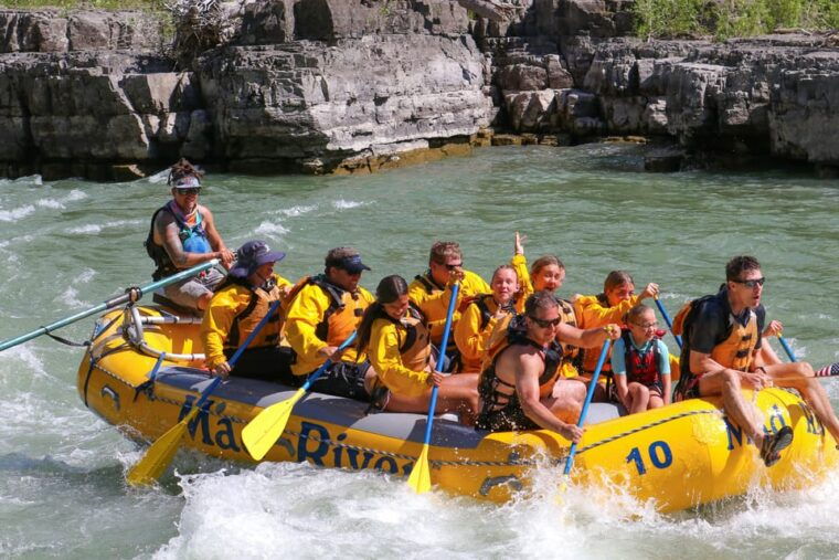 jackson-8-mile-classic-boat-whitewater-rafting-trip